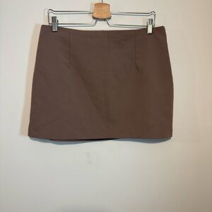 Abercrombie and Fitch - Women’s Brown Scarlett Mini Skort (*skirt) - Size Large